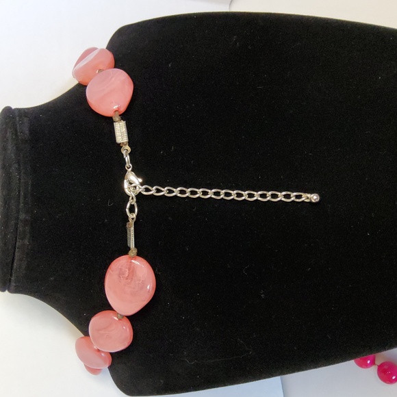 Spring-time costume necklaces lot of three - Picture 8 of 8